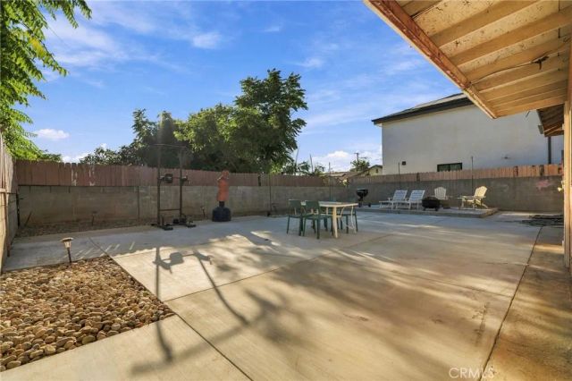 10481 Remick Ave, Pacoima, CA 91331