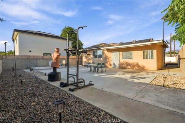10481 Remick Ave, Pacoima, CA 91331