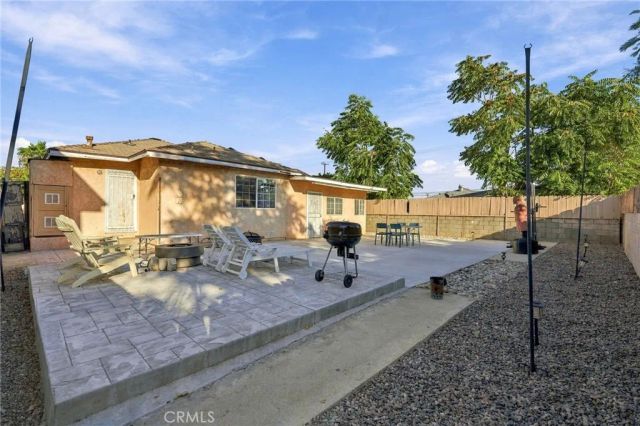 10481 Remick Ave, Pacoima, CA 91331