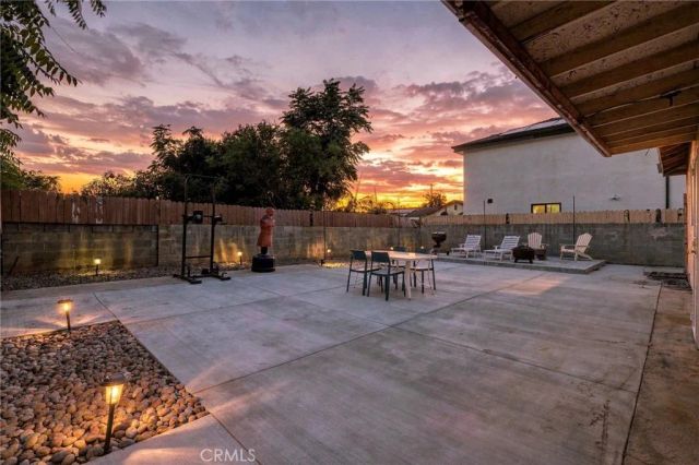 10481 Remick Ave, Pacoima, CA 91331