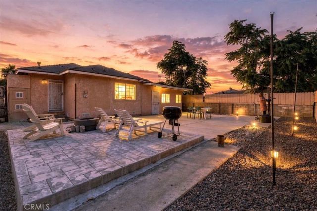 10481 Remick Ave, Pacoima, CA 91331