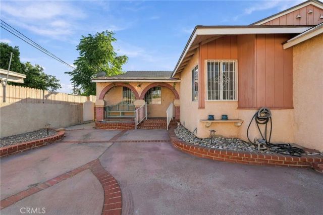 10481 Remick Ave, Pacoima, CA 91331