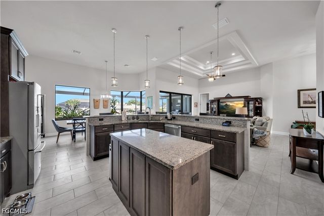 2706 Shelby PKWY, Cape Coral, FL 33904