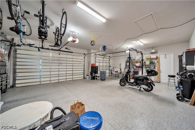 2706 Shelby PKWY, Cape Coral, FL 33904