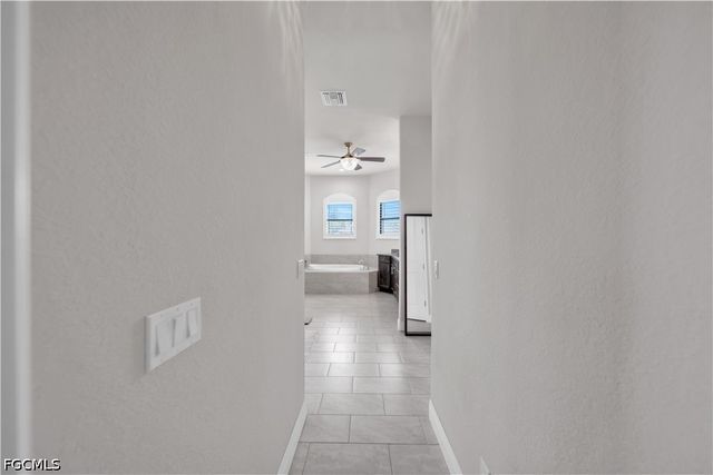 2706 Shelby PKWY, Cape Coral, FL 33904