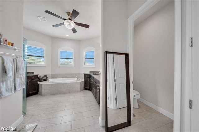 2706 Shelby PKWY, Cape Coral, FL 33904