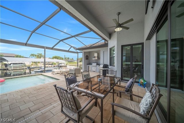 2706 Shelby PKWY, Cape Coral, FL 33904