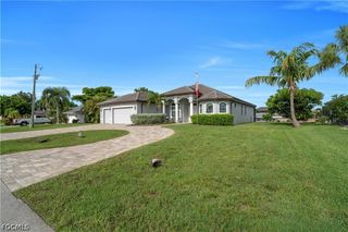 2706 Shelby PKWY, Cape Coral, FL 33904