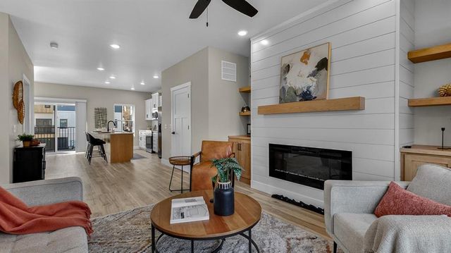 2318 1st Street, Eau Claire, WI 54703