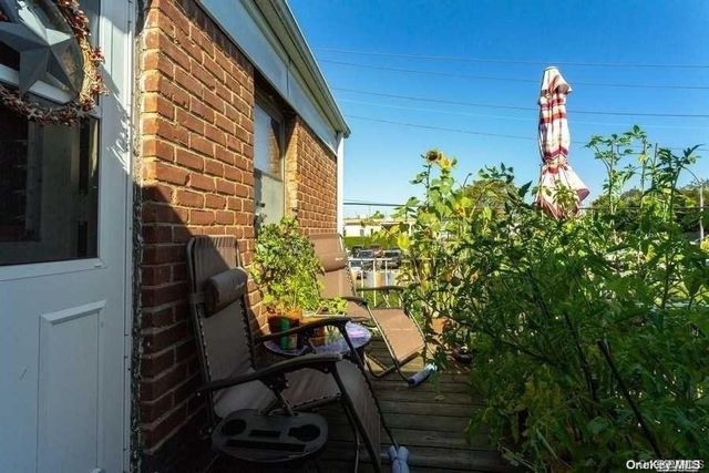 1213 E Broadway B24, Hewlett, NY 11557