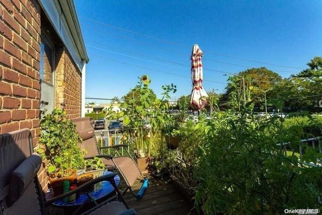 1213 E Broadway B24, Hewlett, NY 11557
