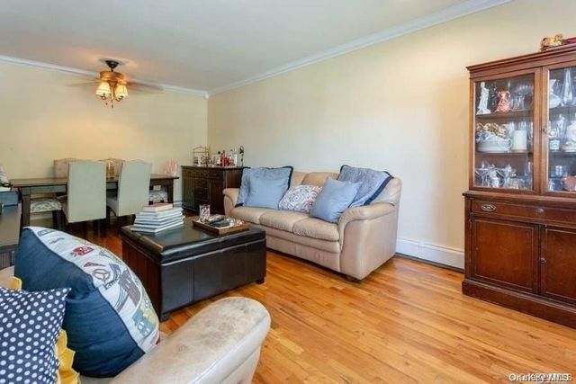 1213 E Broadway B24, Hewlett, NY 11557