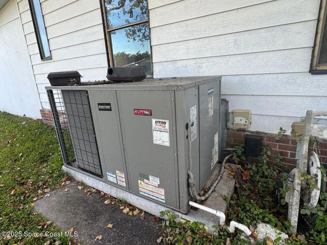 1973 Mango Street NE, Palm Bay, FL 32905