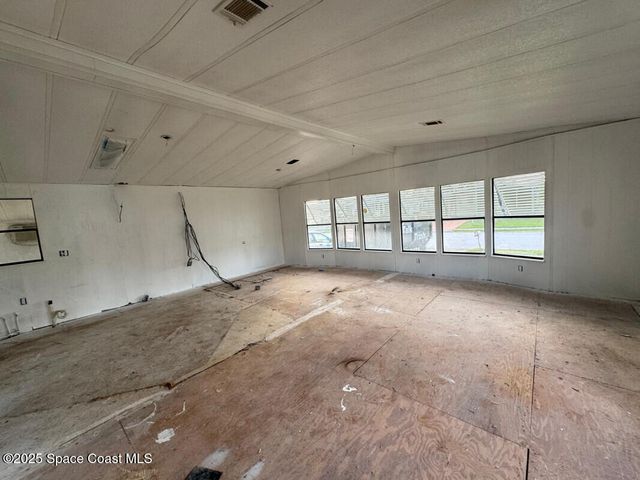 1973 Mango Street NE, Palm Bay, FL 32905