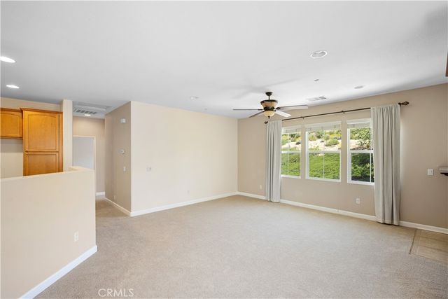 15659 Vista Way 100, Lake Elsinore, CA 92532