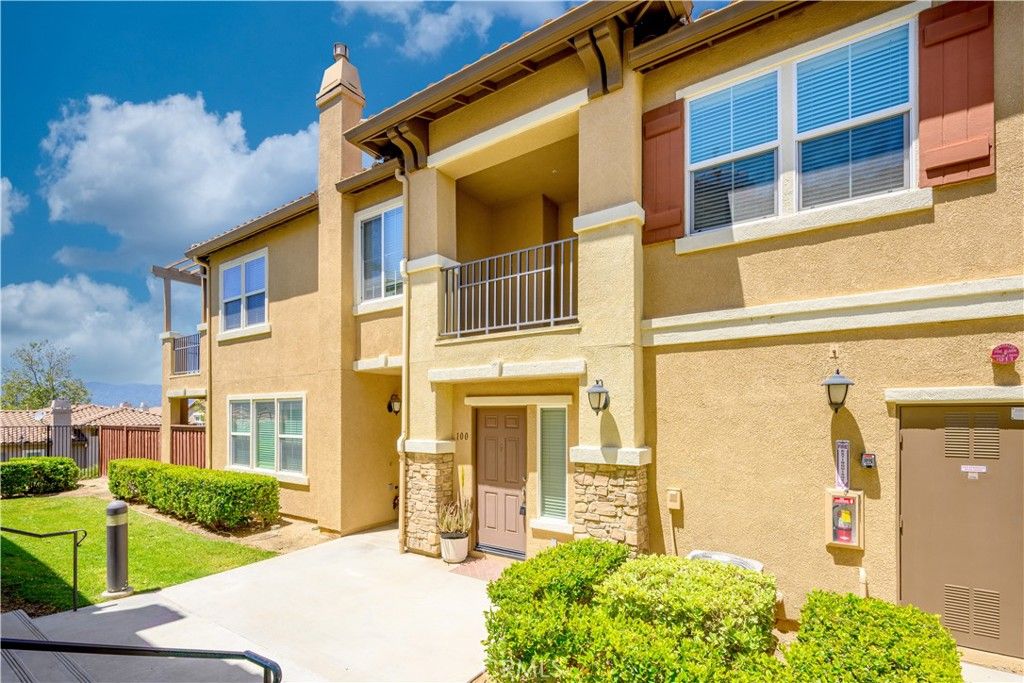 15659 Vista Way 100, Lake Elsinore, CA 92532