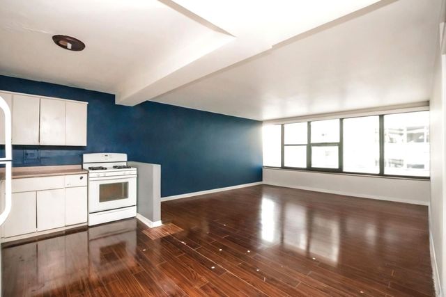 5801 N Sheridan Road 12e, Chicago, IL 60660