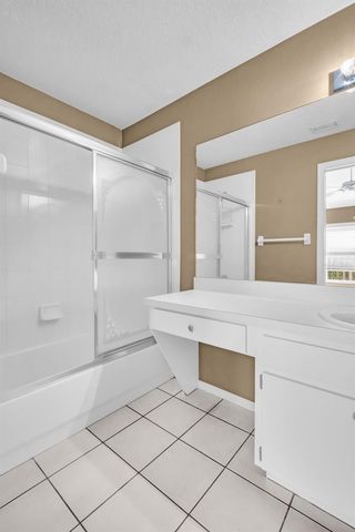 682 GREEN VALLEY RD ROAD Apt C-3, Palm Harbor, FL 34683