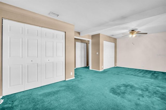 682 GREEN VALLEY RD ROAD Apt C-3, Palm Harbor, FL 34683