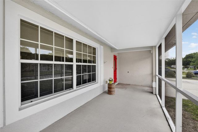 18189 SANDY PINES CIRCLE, North Fort Myers, FL 33917