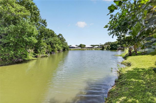 18189 SANDY PINES CIRCLE, North Fort Myers, FL 33917