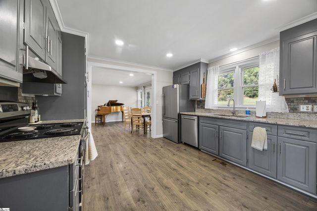 1257 Hampton Road, Inman, SC 29349
