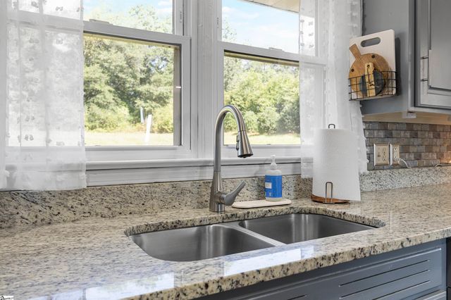 1257 Hampton Road, Inman, SC 29349