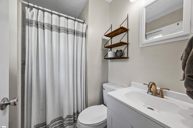 1257 Hampton Road, Inman, SC 29349