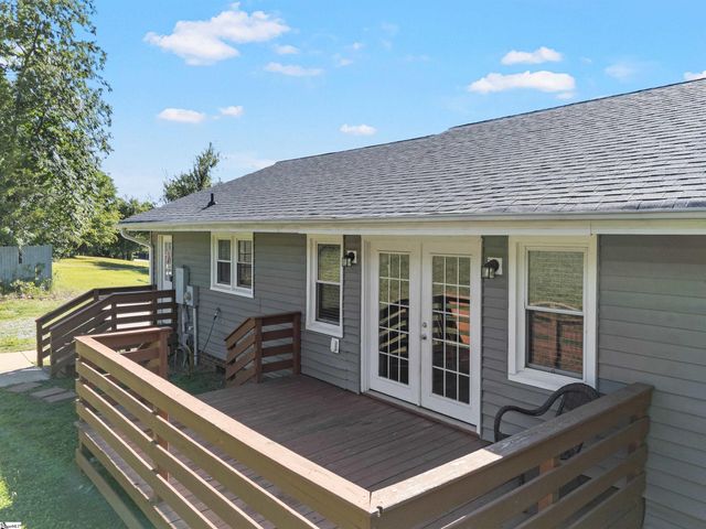 1257 Hampton Road, Inman, SC 29349