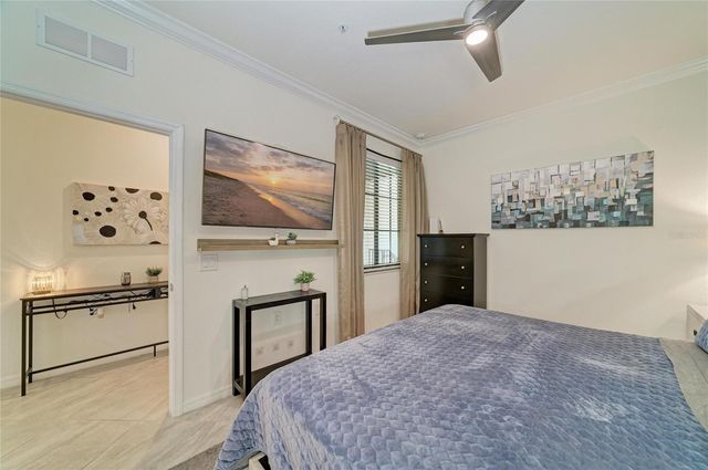 17724 GAWTHROP DRIVE 401, Lakewood Ranch, FL 34211