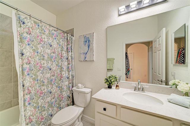 17724 GAWTHROP DRIVE 401, Lakewood Ranch, FL 34211