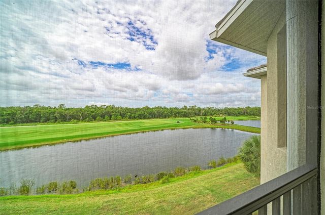 17724 GAWTHROP DRIVE 401, Lakewood Ranch, FL 34211