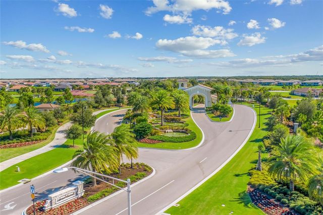 17724 GAWTHROP DRIVE 401, Lakewood Ranch, FL 34211