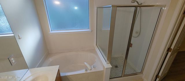 10542 CASTLEBAR GLEN Drive S, Jacksonville, FL 32256