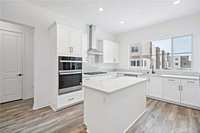 127 Culture, Irvine, CA 92618