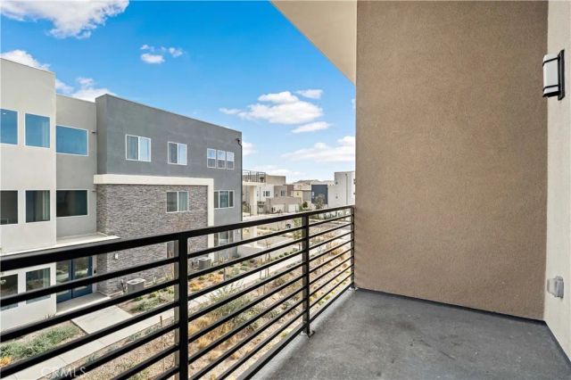 127 Culture, Irvine, CA 92618