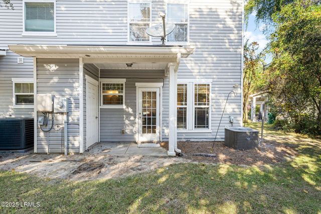 8 Moon Beam Court, Bluffton, SC 29910