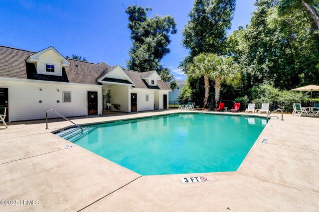 8 Moon Beam Court, Bluffton, SC 29910