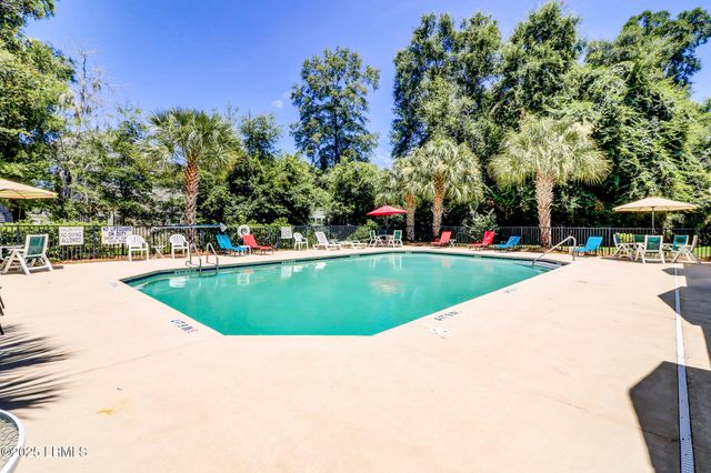 8 Moon Beam Court, Bluffton, SC 29910