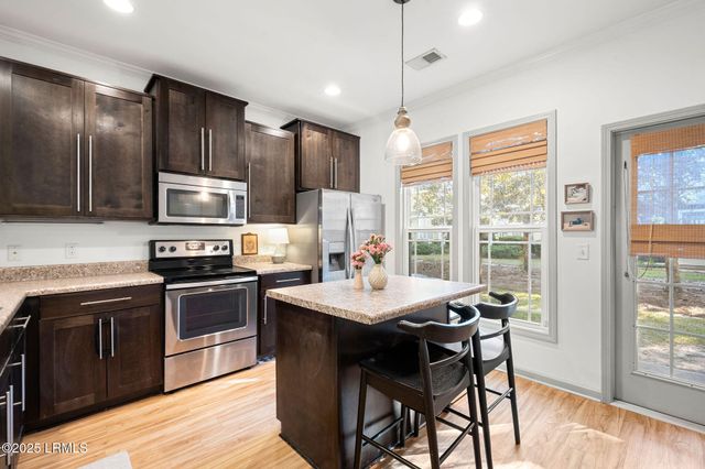 8 Moon Beam Court, Bluffton, SC 29910