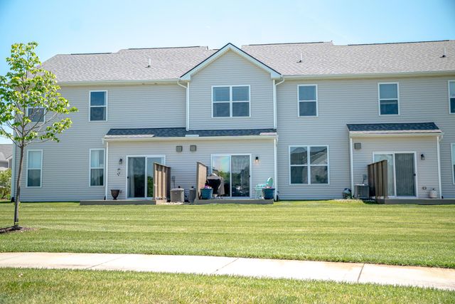 302 Angus Lane, Saline City, MI 48176