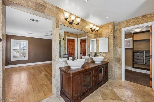 2816 Big Mountain Avenue, North Las Vegas, NV 89081