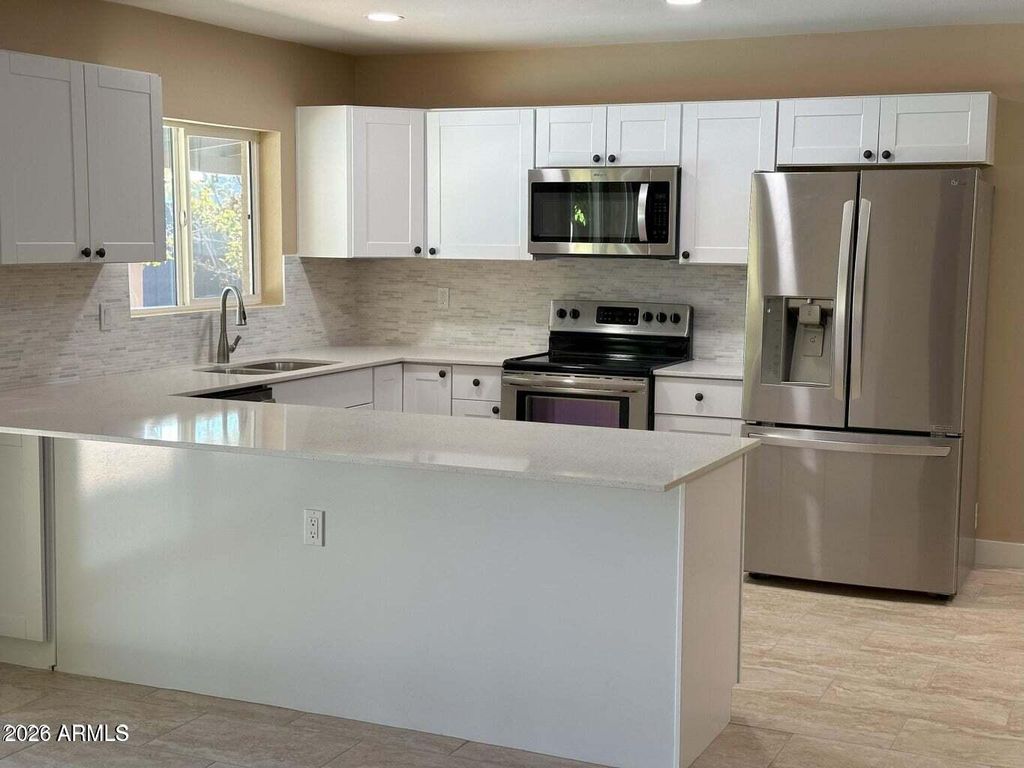 14201 N 55TH Drive, Glendale, AZ 85306 — photo 4