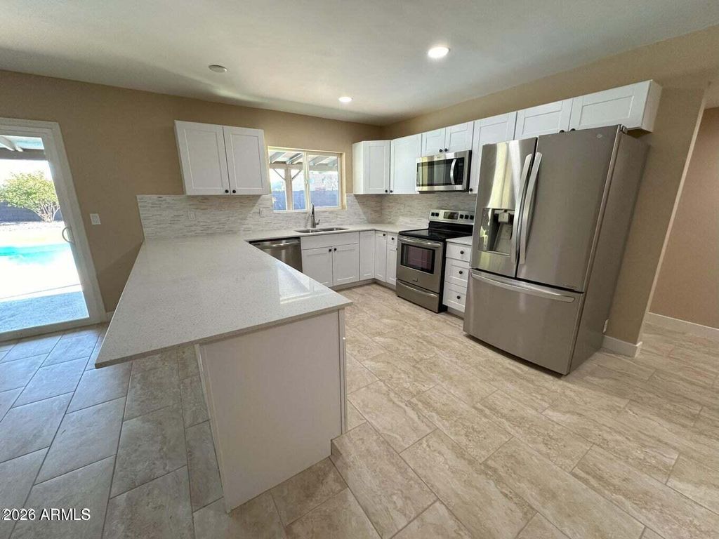 14201 N 55TH Drive, Glendale, AZ 85306 — photo 5