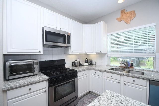 9805 Sunnycoast Lane, Pearland, TX 77584