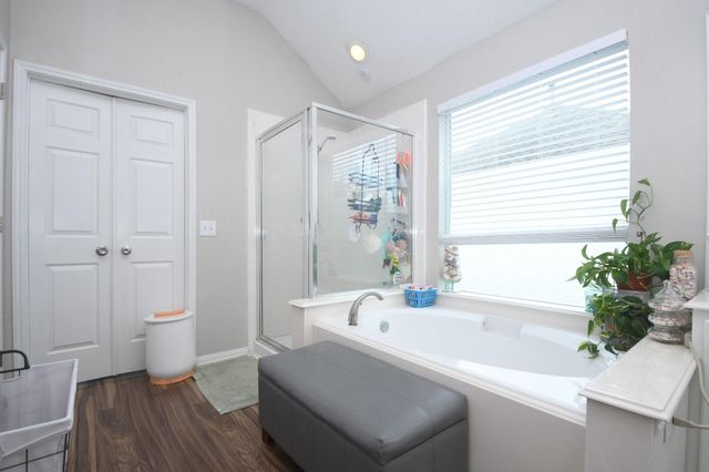 9805 Sunnycoast Lane, Pearland, TX 77584