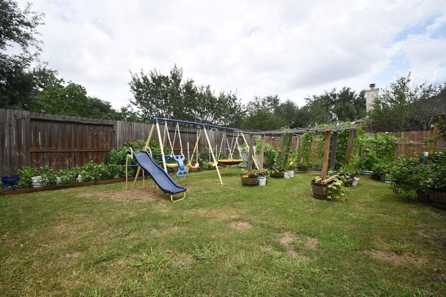 9805 Sunnycoast Lane, Pearland, TX 77584