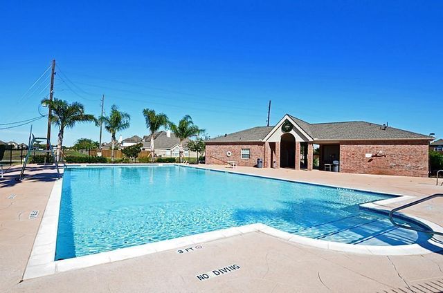 9805 Sunnycoast Lane, Pearland, TX 77584