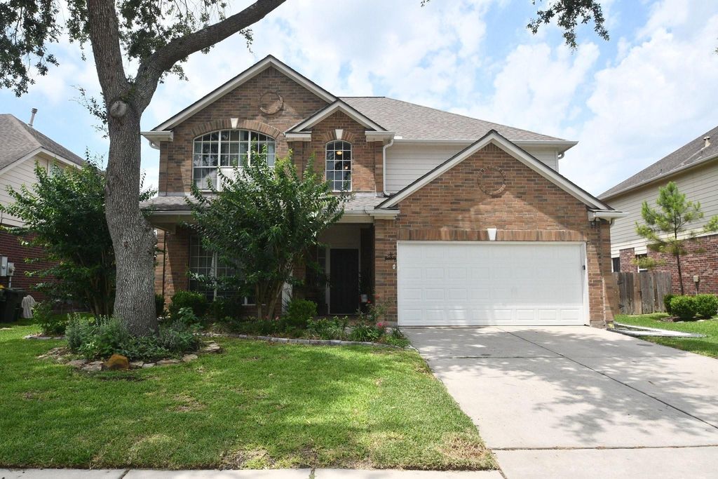 9805 Sunnycoast Lane, Pearland, TX 77584