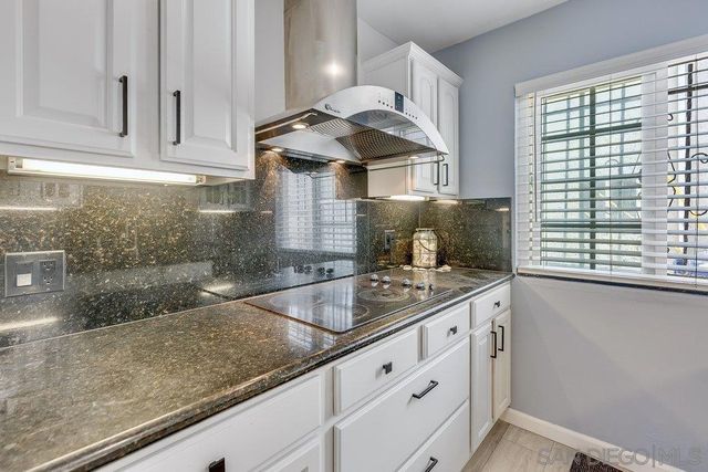 711 Island Ct B, San Diego, CA 92109